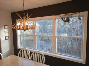 Mallard Cove - lakeside pet friendly