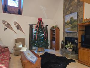 Mallard Cove - lakeside pet friendly