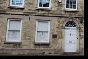 Modern apartment in Tetbury Town Centre