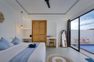 Artsya Villa - New &Modern 2BR Tropical Canggu Private Pool Villa