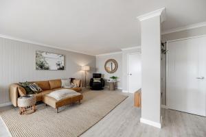 The Rivers Edge Retreat Glistening Blue Views