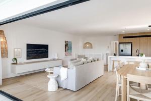 Sunny Luxury in Paradise Sunrise Beach Noosa