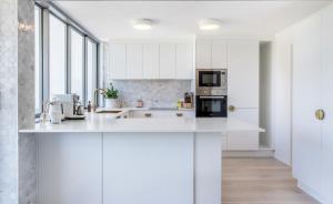 Sunrise Central Pool Views 1 Min to Beach