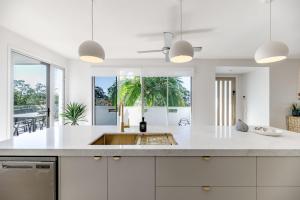 Peregian Beach Holiday House Resort Pet Friendly