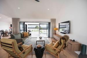 Sunset Lagoon Noosa Luxury with Stunning Views