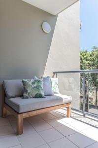 Heart of Sunshine Spacious Apt Pool and Garden