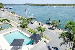 Noosa Penthouse with Stunning River Views