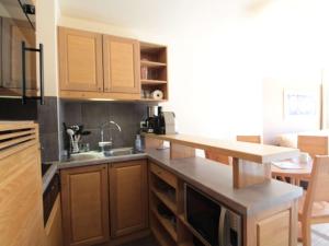 Appartement 2 Pièces Pied des Pistes avec Wi-Fi et Parking - FR-1-687-120