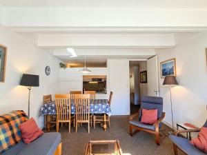 Appartement spacieux, ski aux pieds, balcon, 3 pièces, 6-8 personnes - FR-1-425-238