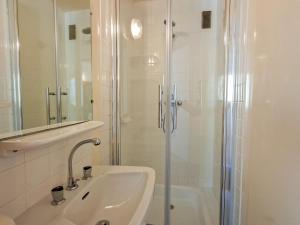 Appartement spacieux, ski aux pieds, balcon, 3 pièces, 6-8 personnes - FR-1-425-238