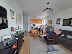 Appartement vue mer pour 2 avec balcon et parking - FR-1-364-186