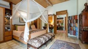 Rumah Melati Estate by Villa Finder