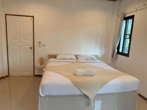 Spacious House in Srithanu