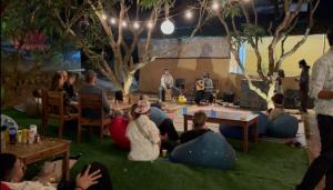 12 Monks - Backpacker Resort