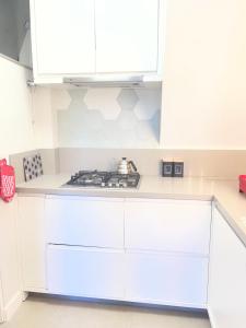 Apê de fundos em condo beira mar com garagem e Wi-Fi