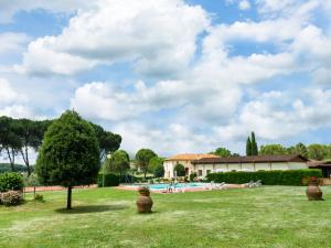 Aesthetic Farmhouse in Bucine with Barbecue
