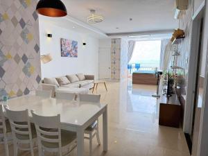 Căn hộ 2 phòng ngủ OASKY sát Tháp Tam Thắng