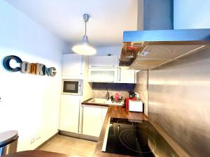 Piscine and golf - Geneva airport - ONU