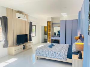 3BR Pool Villa Beach Access Patumnak Hill