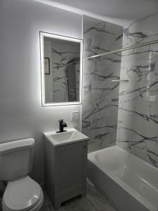 Upscale Peaceful Stay in Gary