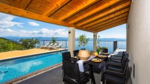 Holiday home Villa Aria with pool by Villas Guide