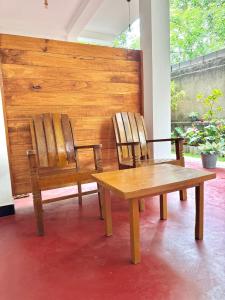 Nethmi Homestay & family Restaurant