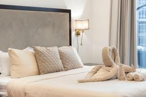 Enjoy 8-Day NYE Spectacles with Burj Khalifa View