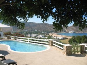 Manthos Place Ios Greece