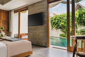 Charity Stunning Grand 1 BR Pool Villa With Jacuzzi ZN430