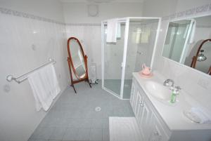 Jervis Bay Blue - Vincentia