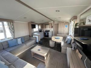 Modern 3-Bedroom Caravan Near Beach at Ty Mawr Holiday Park