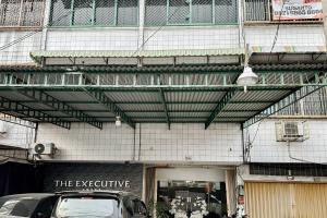 RedDoorz near RS Columbia Asia Aksara Medan