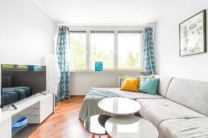 Spacious & Bright Apartment on Mokotow by Noclegi Renters