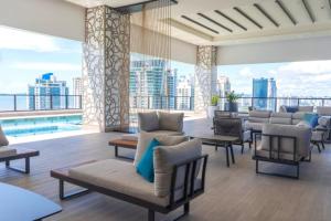 Modern 2-Bedroom Overlooking Panama City