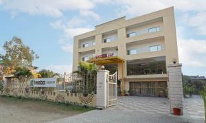 Treebo Golden Leaf DDN