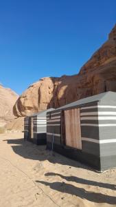 Panorama bubble camp