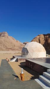 Panorama bubble camp