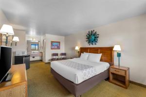 Rodeway Inn Copper Stay Benson AZ I-10 Exit 304