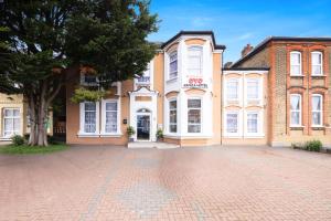 Arinza Hotel, London Ilford