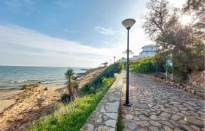 Gorgeous Apartment In Oropesa Del Mar With Wifi