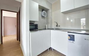 Gorgeous Apartment In Oropesa Del Mar With Wifi