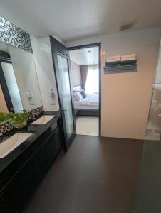 Large 1 Bed Condo in Kamala Regent, Close to Beach