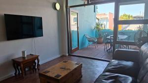 Blue Townhouse De Waterkant Stay