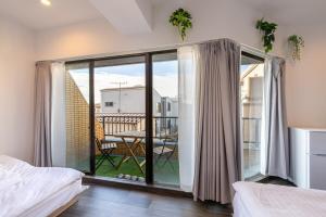 Marble TOKYO Base Tabata 301