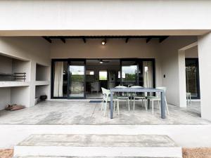 24 Degrees South Country Estate