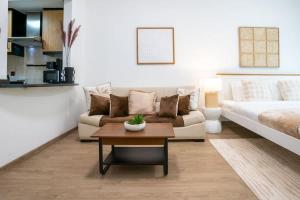 Airstay - Upgraded Studio - Near Pool & Metro - Monthly Offer Available!