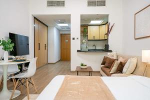 Airstay - Upgraded Studio - Near Pool & Metro - Monthly Offer Available!