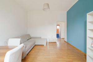 GuestHost - MM5 Isola Cozy Apartment