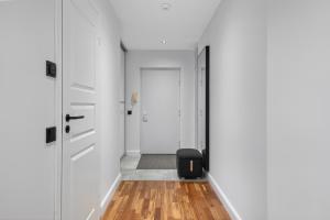 Central, Stylish, Nice View, 10 min to Old Town