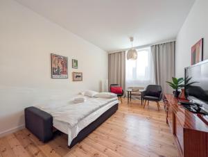 Hallera 57 Urban Apartment by BookingHost